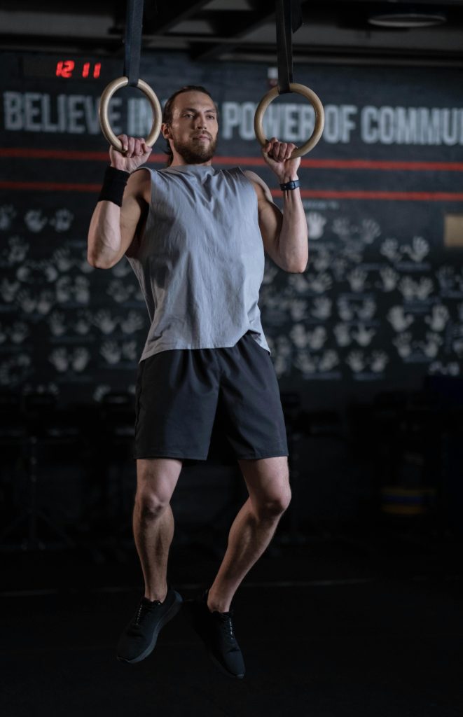 gymnastics ring pull ups