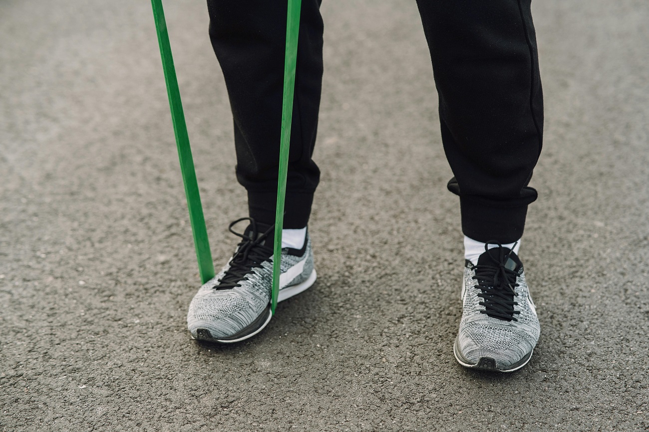 resistance bands in calisthenics